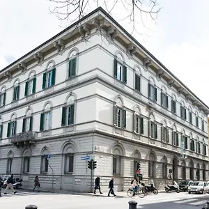 St. 2*, Florence Italie
